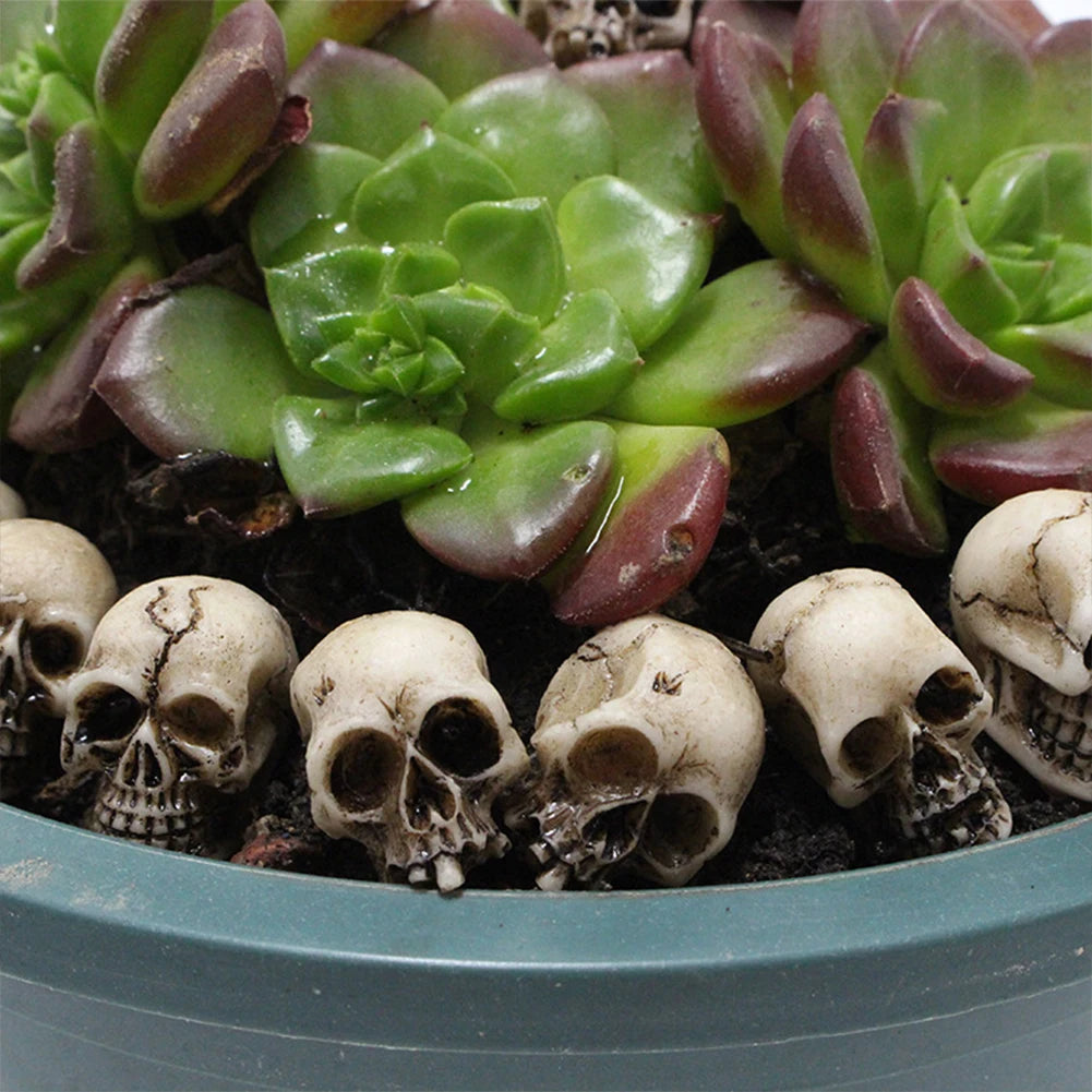Skull Sculptures Decorative Halloween Festival Garden Ornament