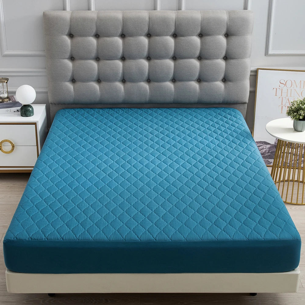 Splash-Proof Quilted Fitted Sheet Mattress Protector Polyester