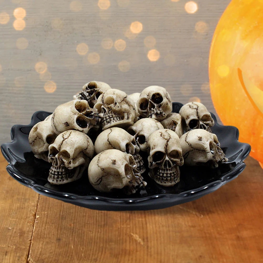 Skull Sculptures Decorative Halloween Festival Garden Ornament
