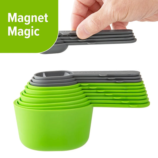 Magnetic 15 Piece Measuring Set With Cups And Spoons