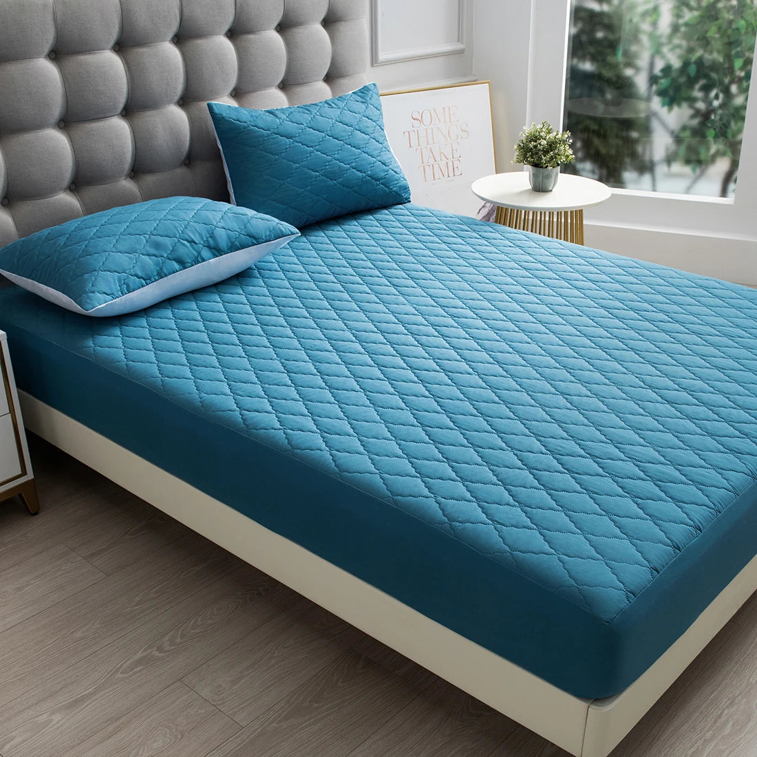 Splash-Proof Quilted Fitted Sheet Mattress Protector Polyester