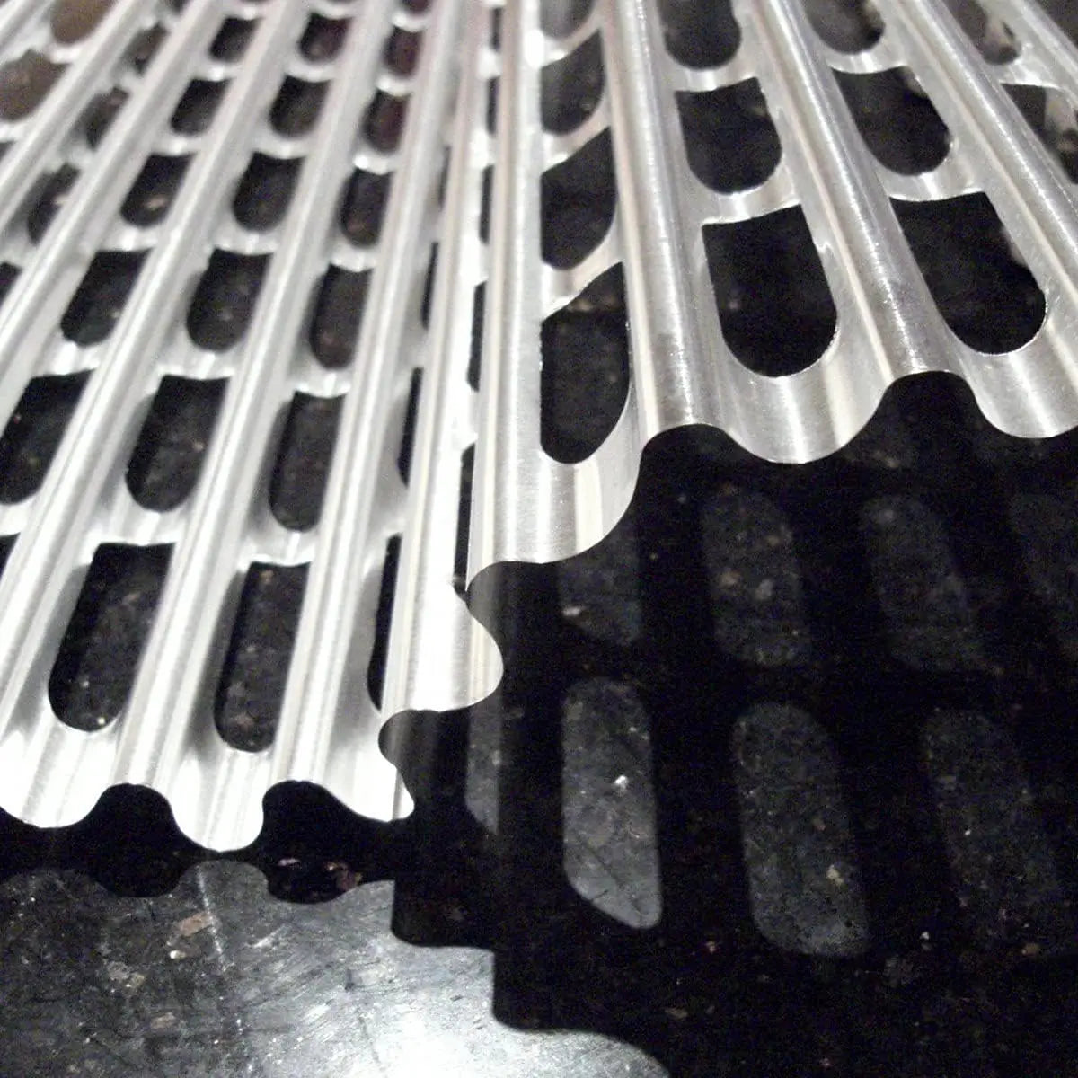 Disposable Aluminum Grill Liners 24 Pack Nonstick and Oven Safe
