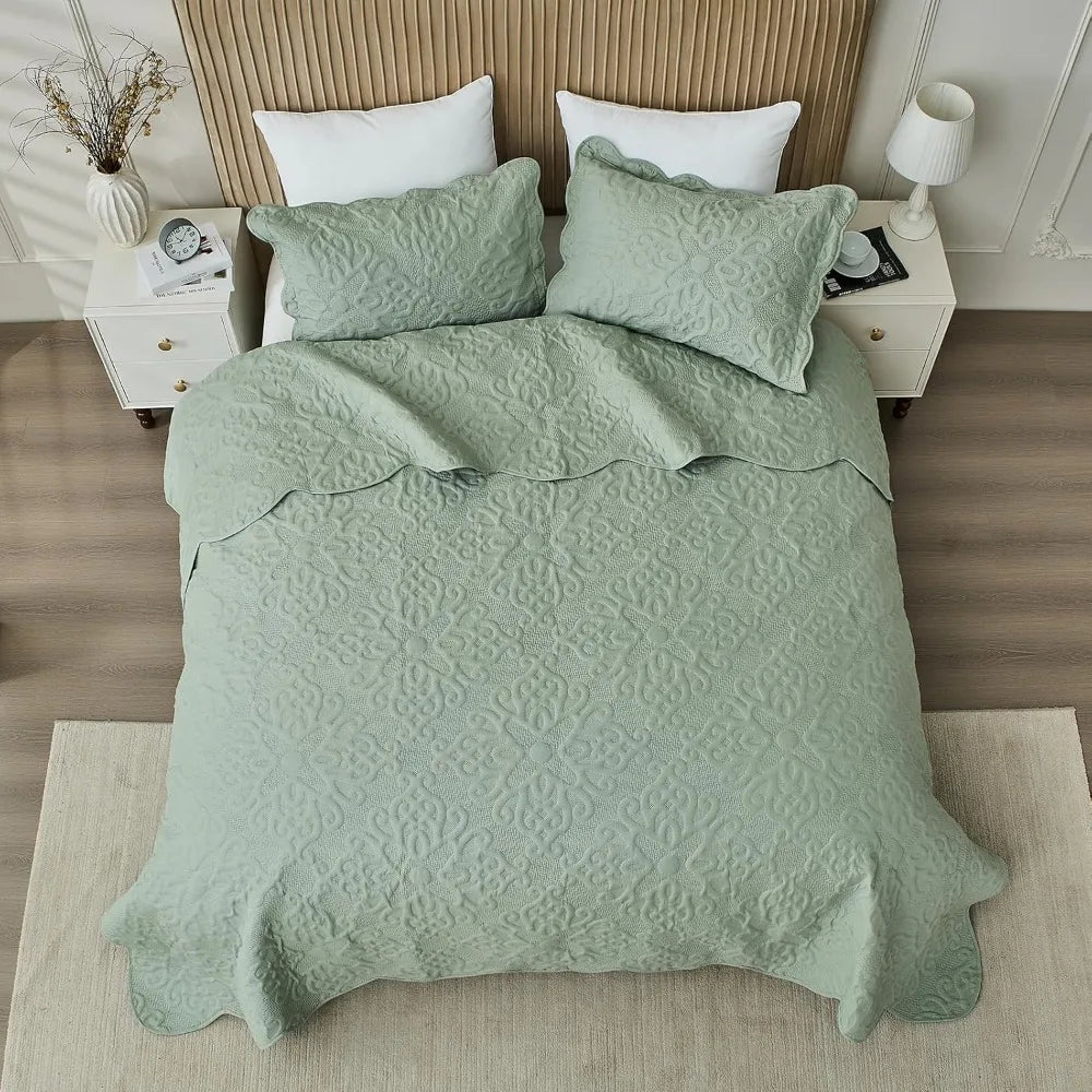 Lightweight Cotton Quilted Coverlet With Decorative Pillow Shams