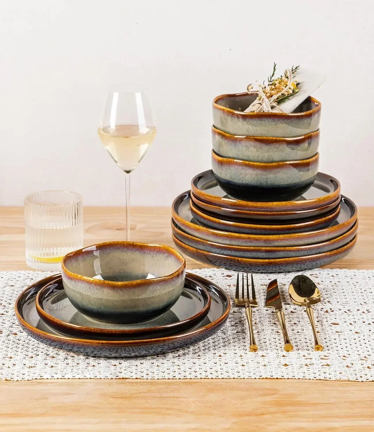 Porcelain Dinnerware Set For 4 12 Piece Plates And Bowls Scratch Resistant