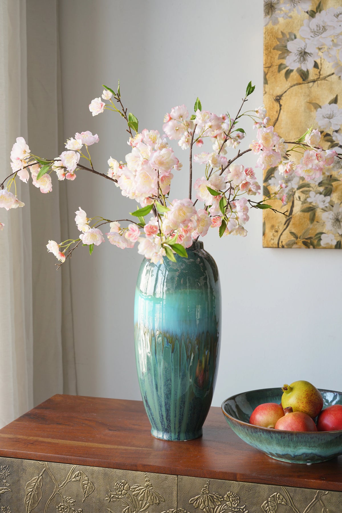 Modern Decorative Ceramic Vase for Flowers and Elegant Home Decor
