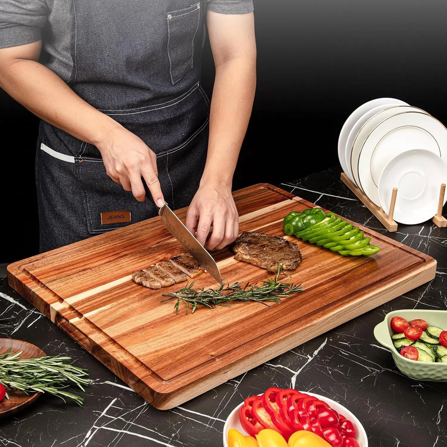 TWISTER.CK Wood Cutting Board With Juice Groove And Reversible Handle