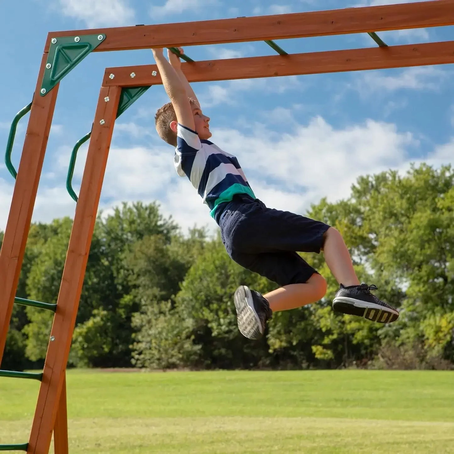 Cedar Wood Swing Set With Wave Slide And Monkey Bars