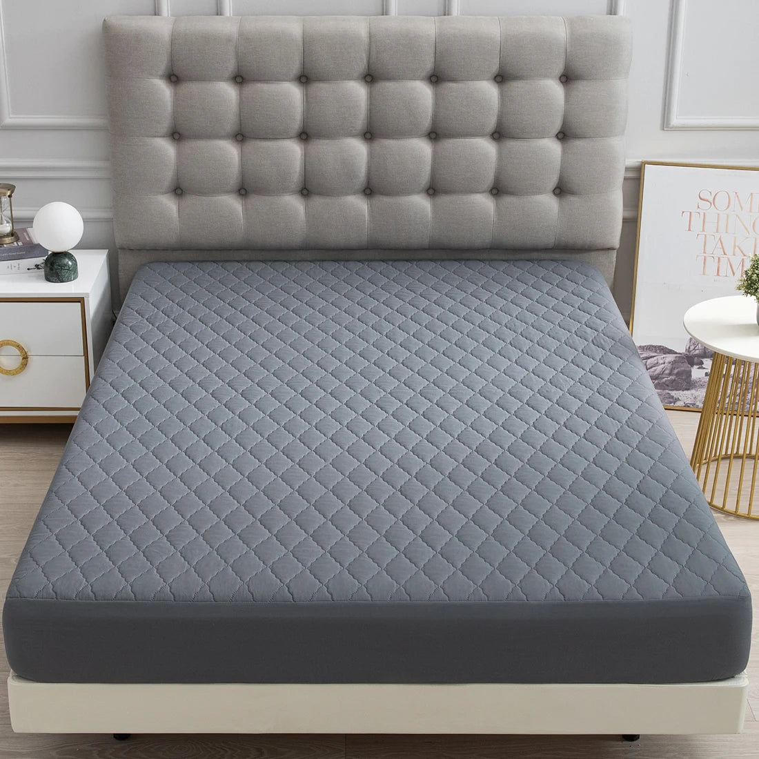 Splash-Proof Quilted Fitted Sheet Mattress Protector Polyester