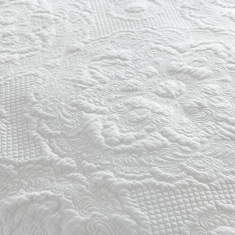 Cotton Quilt Bedding Set Reversible Lightweight Coverlet For All Seasons