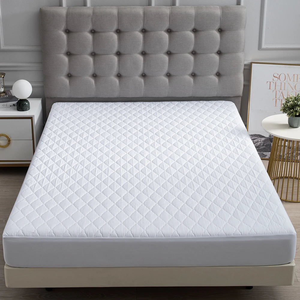 Splash-Proof Quilted Fitted Sheet Mattress Protector Polyester
