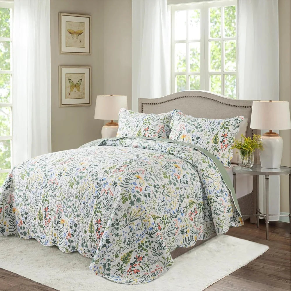 Premium Reversible Cotton Quilt Bedding Set With Ruffled Trim